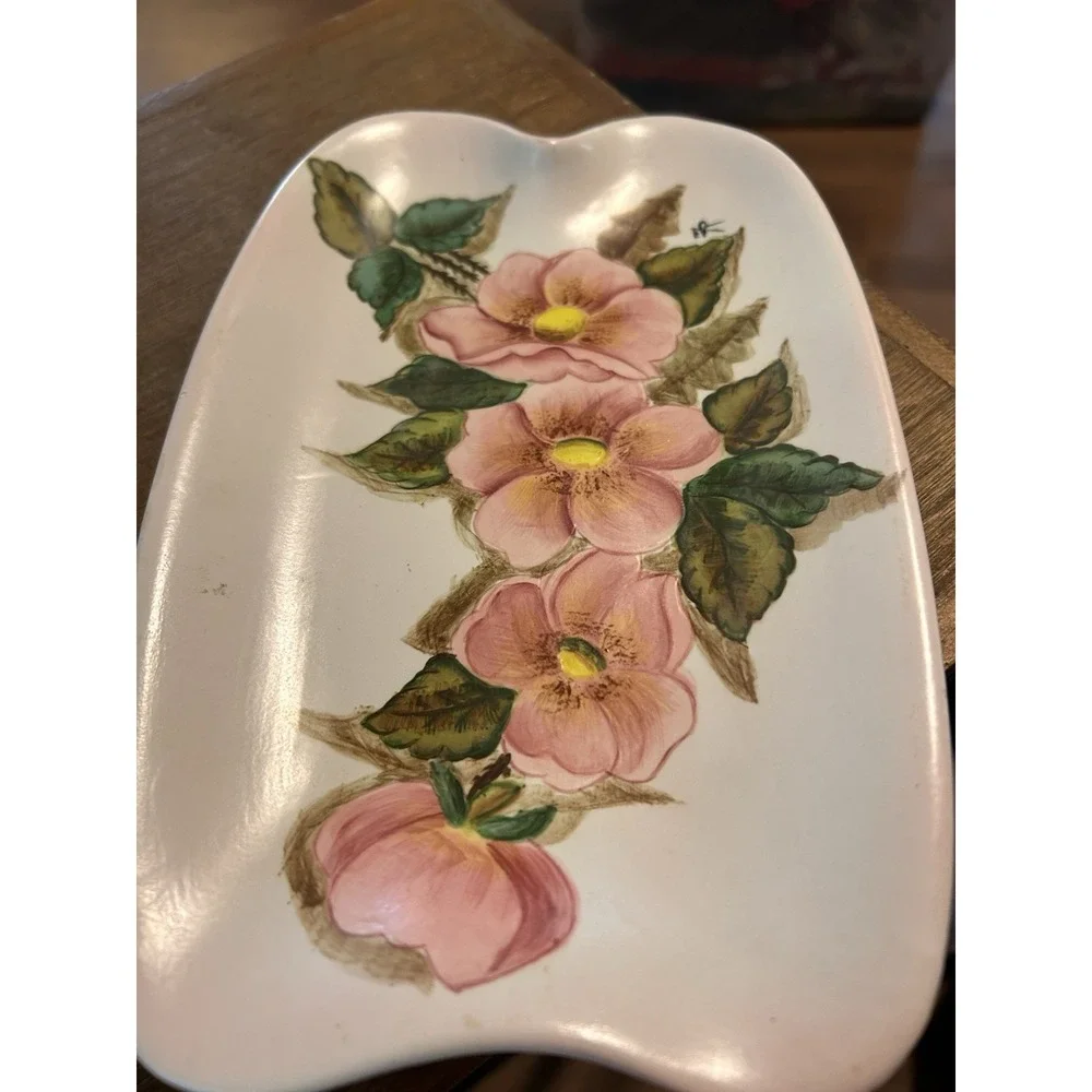 Dog rose Hand painted Plate 9 X‎ 6